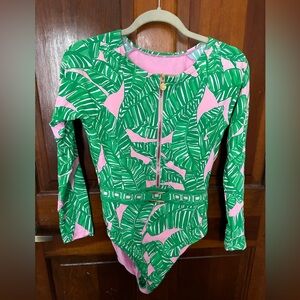 Lilly Pulitzer Let’s Go Bananas Toretta Rashguard Swimsuit Buckle Zipper